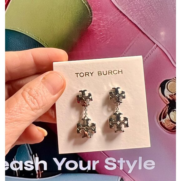 NEW!!! Tory Burch Silver Kira Logo Dangle Earrings - Picture 3 of 5